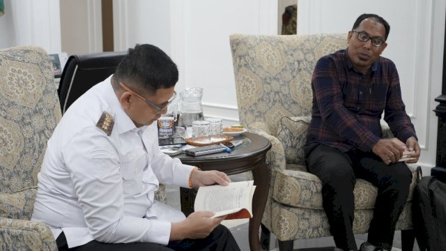Kepala Satuan Kerja (Satker) Pelaksanaan Prasarana Strategis Sulawesi Selatan Iwan menemui Wali Kota Makassar Munafri Arifuddin, di Balai Kota, Rabu (6/8)