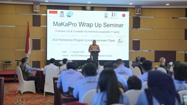 Wali Kota Munafri Arifuddin saat membuka MaKaPro (Makassar City & Kawasaki City Technical Cooperation Projects) Wrap Up Seminar, di Hotel Aston, Kamis (7/8)