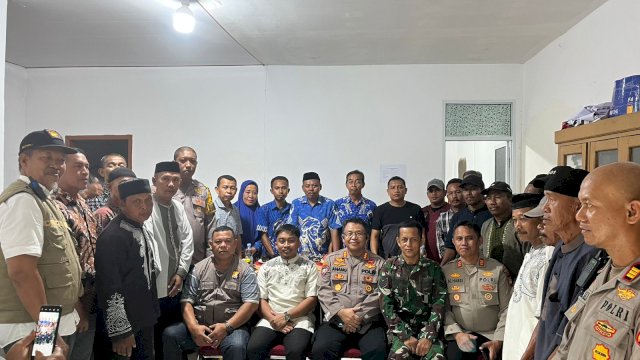 Tingkatkan Manajemen FKPM, Dirbinmas Polda Sulsel Sambang Ke Dua Desa Dan Dua Keluarahan di Gowa