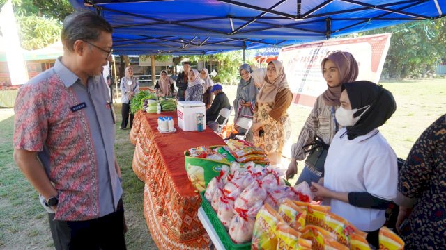 Hadiri Pasar Tani, Kepala DKP Makassar: Biar Produk Pertanian Lebih Dekat ke Masyarakat