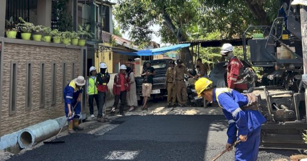 Perbaikan Kualitas Infrastruktur, Dinas PU Lakukan Pengaspalan di Batua