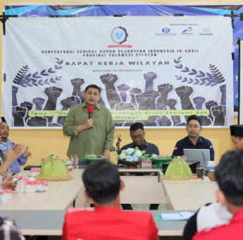 Wali Kota Makassar Tekankan Pentingnya Kolaborasi Tripartit pada Rakerwil KSBSI Sulsel 2025