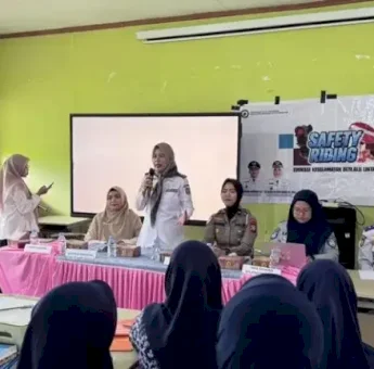 Dishub Makassar Edukasi Pelajar SMPN 26 soal Keselamatan Berlalu Lintas
