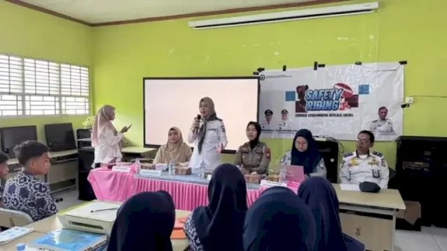 Dishub Makassar Edukasi Pelajar SMPN 26 soal Keselamatan Berlalu Lintas