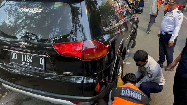 Dishub Makassar Ingatkan Masyarakat Tak Parkir di Bahu Jalan