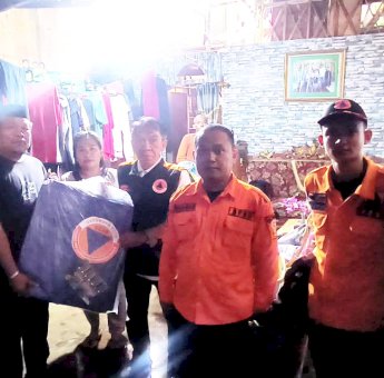 BPBD Makassar Salurkan Bantuan Darurat untuk Korban Angin Kencang di Wajo