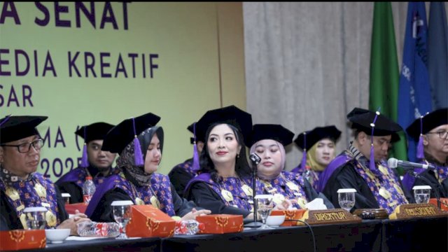 Tim Dispar Dampingi Wali Kota Makassar di Wisuda Polimedia PSDKU