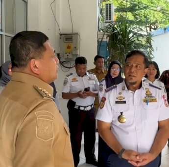 Wali Kota Makassar Tinjau Pelayanan Dishub dan Cek Kelayakan Bus Sekolah