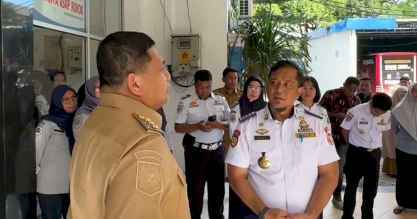 Wali Kota Makassar Tinjau Pelayanan Dishub dan Cek Kelayakan Bus Sekolah