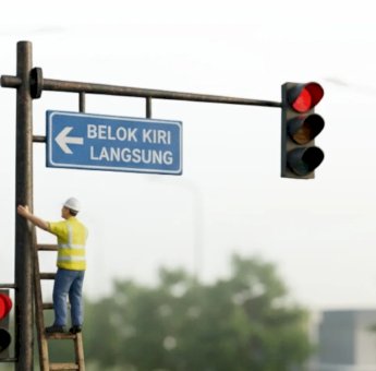 Dishub Makassar Pasang Rambu Belok Kiri Langsung di Sejumlah Titik