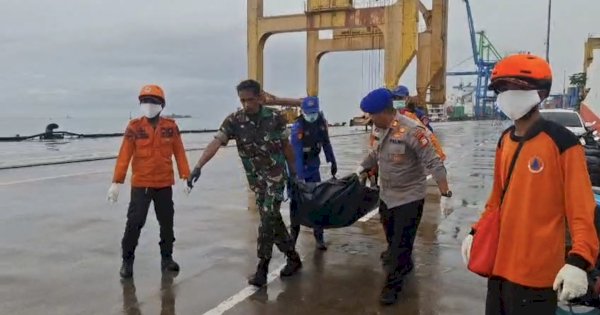 BPBD Makassar Evakuasi Jenazah Tanpa Identitas di Pulau Lae-Lae
