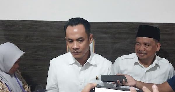 DPRD Makassar Siap Tindak Kabel FO Ilegal, Dukung Langkah Tegas Wali Kota
