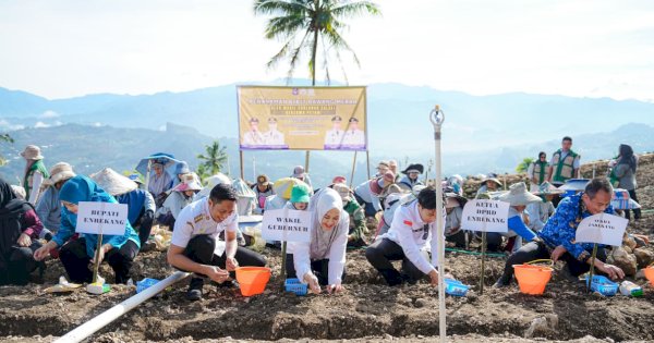 Wagub Sulsel Luncurkan Gerakan Makan Telur Atasi Stunting