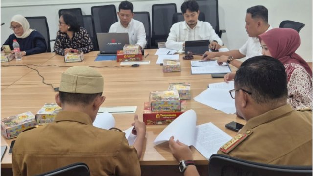 Fahyuddin Hadiri Raker Pansus, Sebut Tugas Kearsipan Sangat Penting