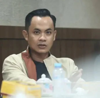 Ray Suryadi Arsyad Dukung Pembangunan Jembatan Baru di Barombong
