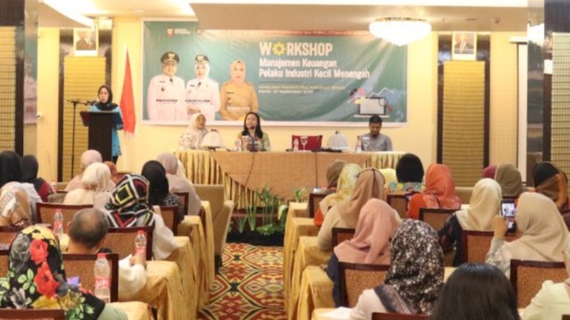 Dinas Perdagangan Makassar Fasilitasi Workshop Manajemen Keuangan bagi Pelaku Usaha IKM