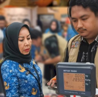 Evy Aprialti Pimpin Pengawasan Metrologi Legal di Toko Modern Makassar