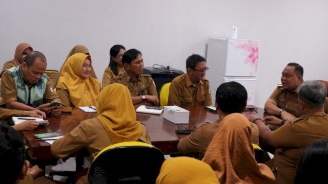 Rapat Internal, Kepala Dinas Kearsipan Fahyuddin Ingatkan ASN Tingkatkan Kedisiplinan