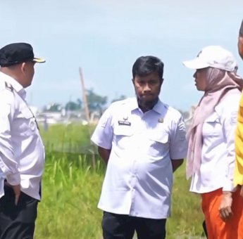 Jalan Romang Tangaya Rusak, Kadis PU Turun Langsung Meninjau