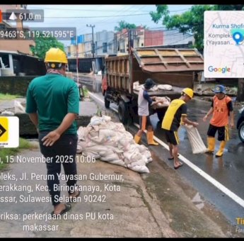 Muncul Genangan Air, Kadis PU Lakukan Normalisasi Drainase di Kompleks Yayasan Gubernur