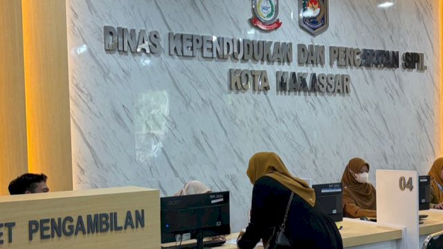 Disdukcapil Makassar Ubah Wajah Layanan Publik Jadi Ruang Nyaman, Hadirkan Kopi, Area Bermain Anak, hingga Loket Disabilitas