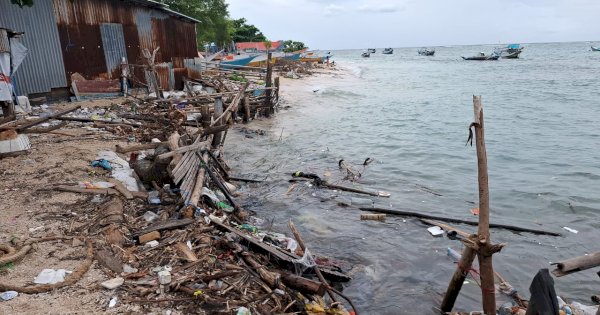 Respon Cepat Abrasi Pantai, BPBD Makassar Tinjau Pulau Kodingareng