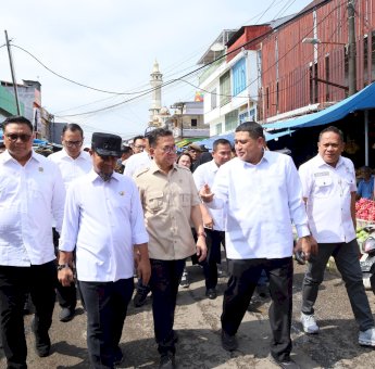 Jelang Idulfitri, Wali Kota Makassar dan Mendag Sidak Harga Komunitas di Pasar Terong