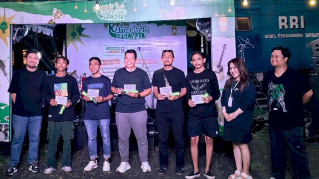Sukses Menggelitik Penonton, Bripka Fachry Imam Wahyudi Raih Juara 3 Stand Up Comedy Fresh Festival 2026