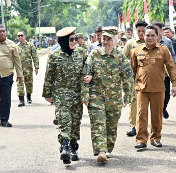 Pemkot Makassar Dukung Penguatan Bela Negara melalui Latsarmil Komcad ASN dan Kepala Desa