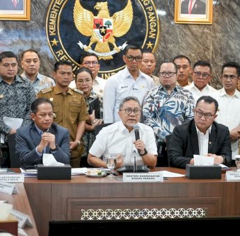 Wali Kota Makassar Hadiri Rakortas Percepatan PSEL Bersama Menko Pangan