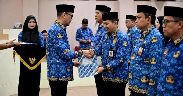Pengukuhan Ganti Antar Waktu: KORPRI Makassar Diminta Lebih Adaptif, Profesional, dan Responsif