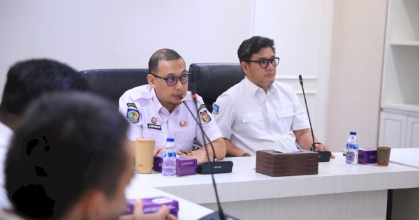 Sekda Zulkifly Beri Arahan Camat se-Makassar: Bangun Komunikasi Intens Dukung Perparkiran 