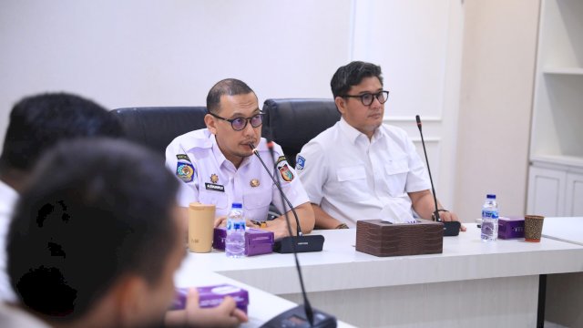 Sekda Zulkifly Beri Arahan Camat se-Makassar: Bangun Komunikasi Intens Dukung Perparkiran&nbsp;