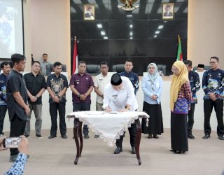 Tak Kenal WFH, Wali Kota Makassar Tancap Gas Benahi Krisis Sampah dari Hulu ke Hilir