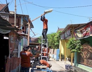 Pemkot Makassar Hadirkan 40 Lampu Tenaga Surya di Kepulauan