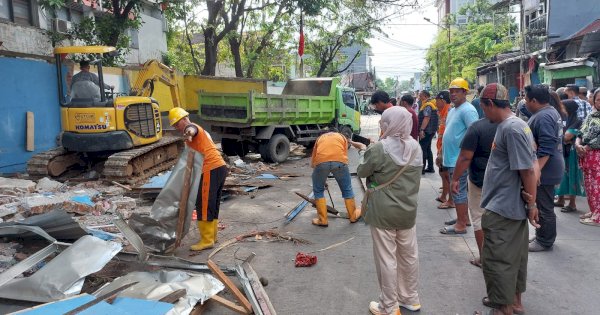 Pemkot Makassar Tertibkan Lapak PKL di Jalan Tinumbu Tanpa Gejolak