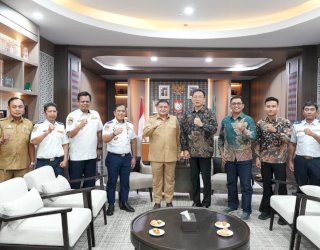 Urai Kemacetan, Munafri Dorong Transportasi Massal Terintegrasi di Makassar