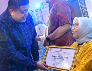 Pemkot Makassar Beri Penghargaan Konfederasi Pekerja Hingga Karyawan Difabel di Ramah Tamah May Day 2026