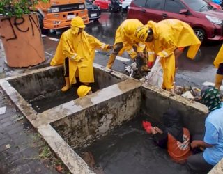 Dinas PU Makassar Intensifkan Penanganan Drainase Antisipasi Cuaca Ekstrem