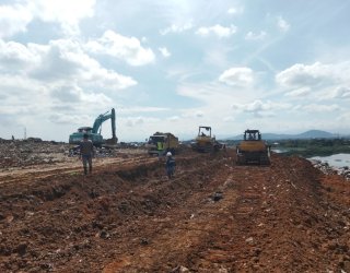 Pemkot Makassar Tegaskan Tanah Urug TPA Antang Berasal dari Tambang Berizin