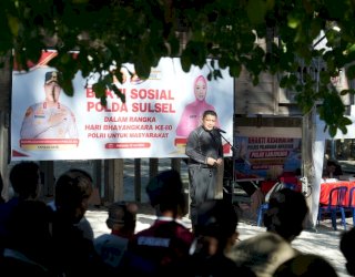 Serahkan Genset dan Pompa Air, Munafri Harap Sinergi Bangun Pulau Lanjukang Terus Berlanjut