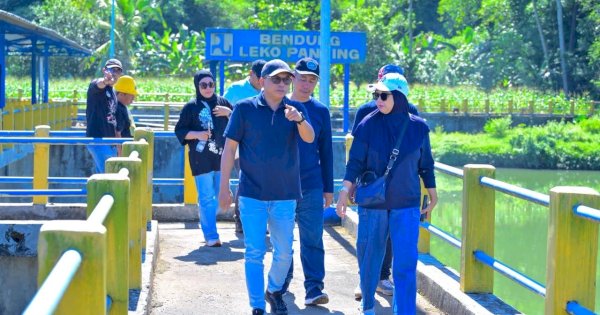 Direksi PDAM Makassar Turun Langsung Bersihkan Saluran Leko Pancing, Jaga Pasokan Air Bersih Jelang Musim Kemarau