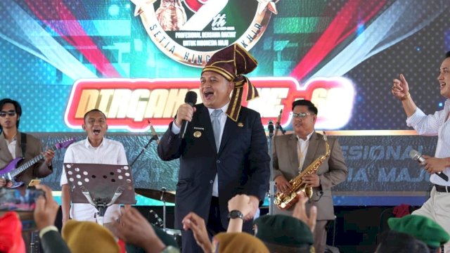 Kenakan Passapu Khas Bugis-Makassar, Munafri Hadiri HUT ke-69 Kodam XIV/Hasanuddin