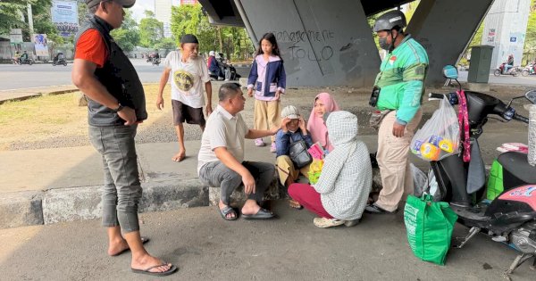 Respons Cepat Dinsos Makassar Tangani Lansia Terlantar, Berhasil Dipulangkan ke Keluarga
