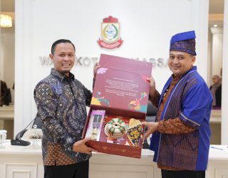 Wali Kota Pekanbaru Sebut Makassar Layak Jadi Contoh Pelayanan Publik dan Inovasi Daerah
