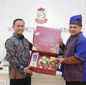 Wali Kota Pekanbaru Sebut Makassar Layak Jadi Contoh Pelayanan Publik dan Inovasi Daerah
