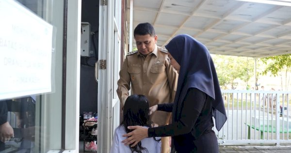 Munafri Beri Teladan GAMAS, Antar Putrinya pada Hari Pertama Sekolah