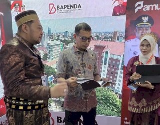 Kepala Bapenda Makassar Kenalkan PAMUNGKAS di Pameran PKN II, Layanan Pajak Digital Permudah Wajib Pajak