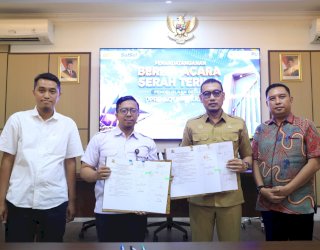Teken BAST, Sekda Zulkifly Apresiasi BPBPK Sulsel Rekonstruksi Bangunan DPRD Makassar&nbsp;