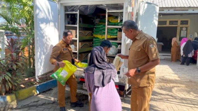 DKP Makassar Gandeng DLH Gelar GPM hingga Edukasi Lingkungan ke Warga di Mariso